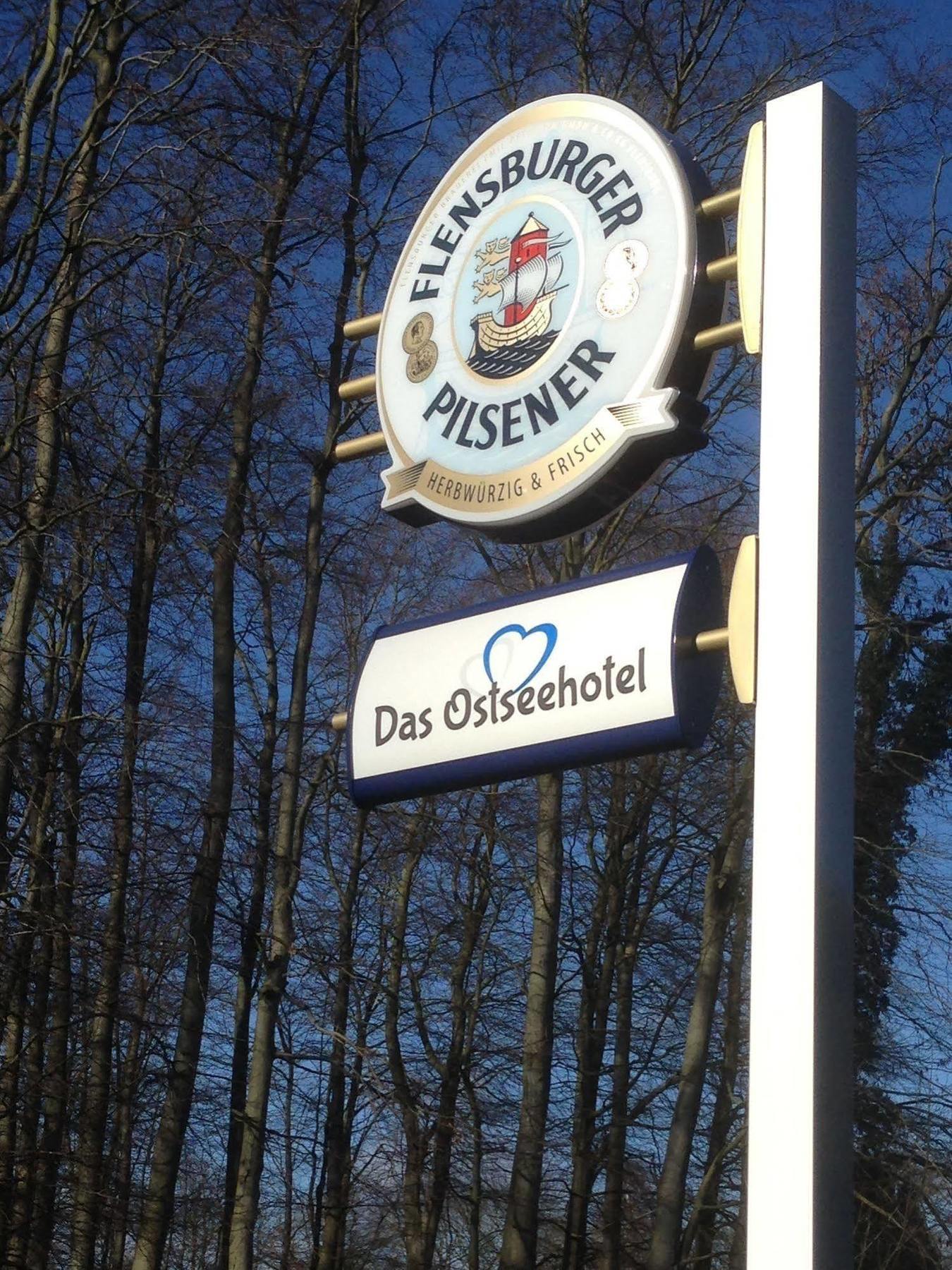 Das Ostseehotel Blekendorf エクステリア 写真